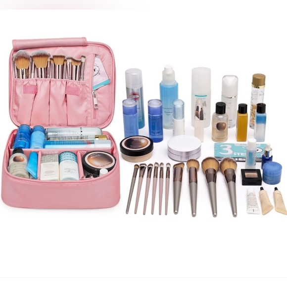 Narwey Pink Travel Makeup Bag - 8.5" Height, 7.9" Width, 9.4" Length - Picture 4 of 6